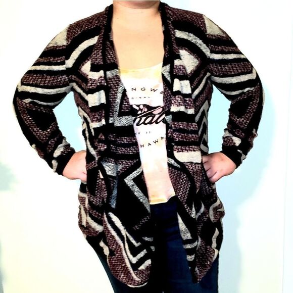 Lucky Brand | Geometric Waterfall Sweater - Picture 1 of 5